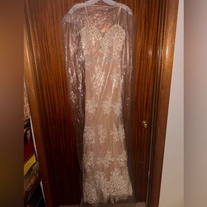Wedding/Prom Dress - size 7